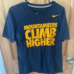 Men’s Nike Size Small West Virginia University T-Shirt